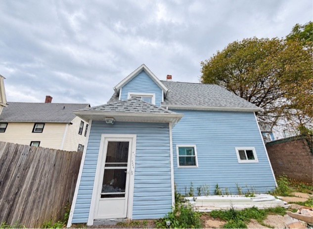 111 Southside Parkway - Back House Upper